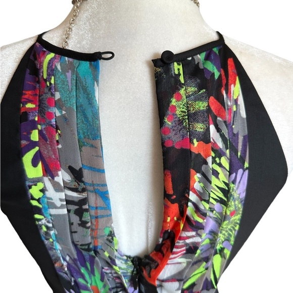 Gorgeous BCBGMaxazaria Black & Neon Green Pleated Dress - NWOT - Picture 4 of 7